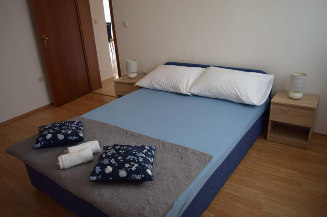 Apartments Marta Kastel Novi Luaran gambar