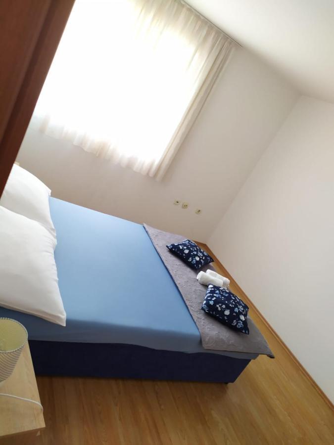 Apartments Marta Kastel Novi Luaran gambar