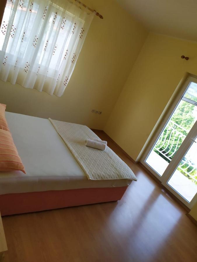 Apartments Marta Kastel Novi Luaran gambar